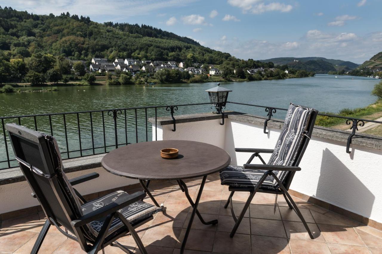 Hotel Garni "Cafe Im Hamm" Целль-ан-дер-Мозель Екстер'єр фото