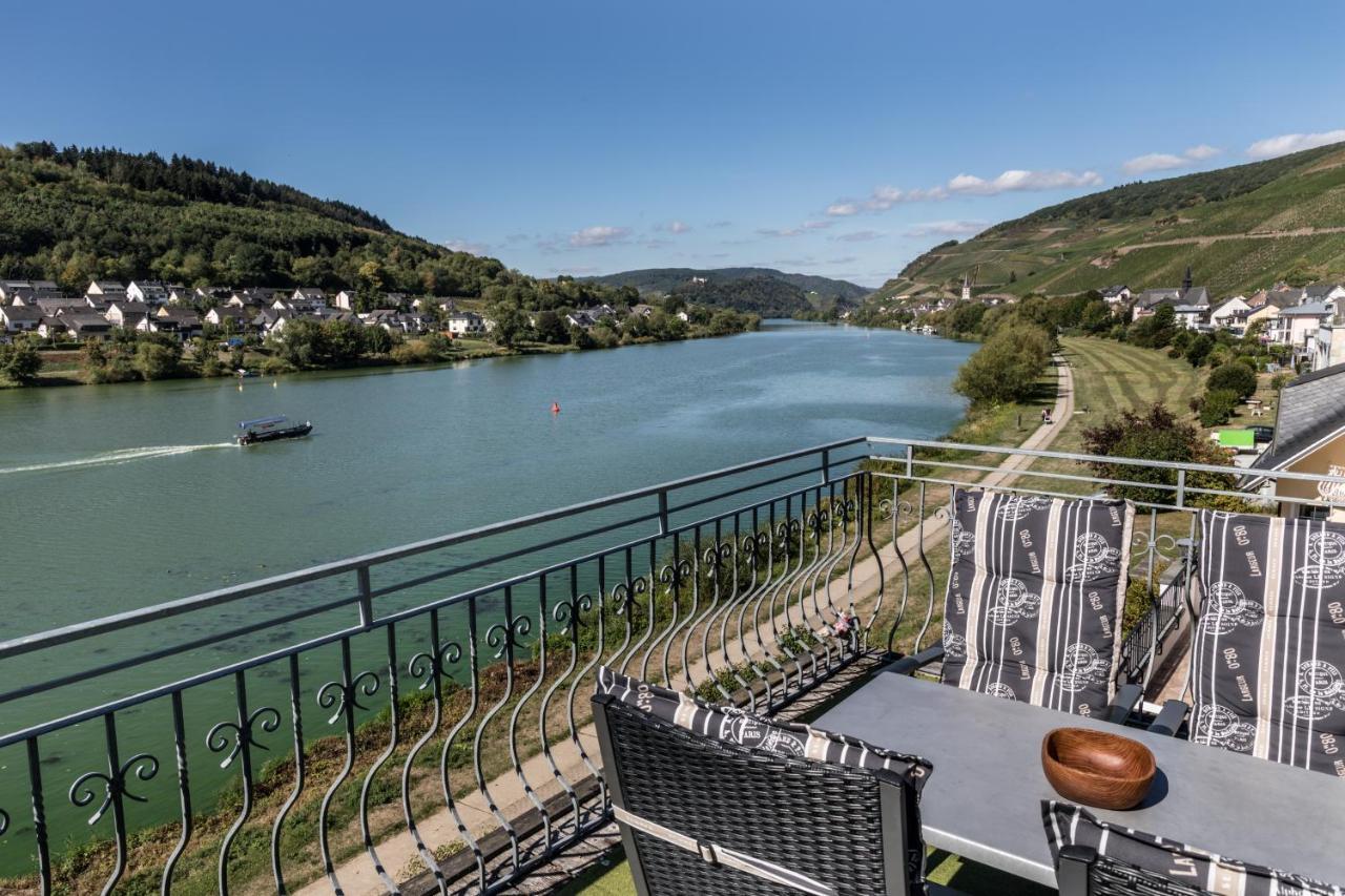 Hotel Garni "Cafe Im Hamm" Целль-ан-дер-Мозель Екстер'єр фото
